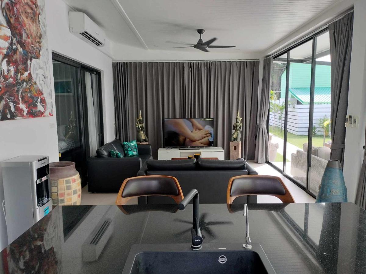 Beautiful Private 3 Bedroom With Pool And Gym Villa Rawai