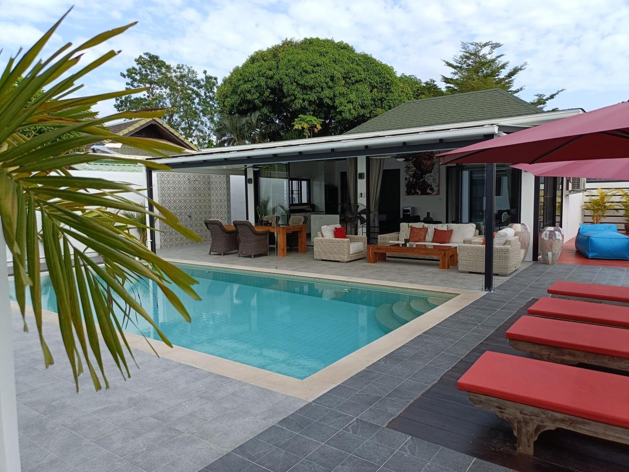 Beautiful Private 3 Bedroom With Pool And Gym