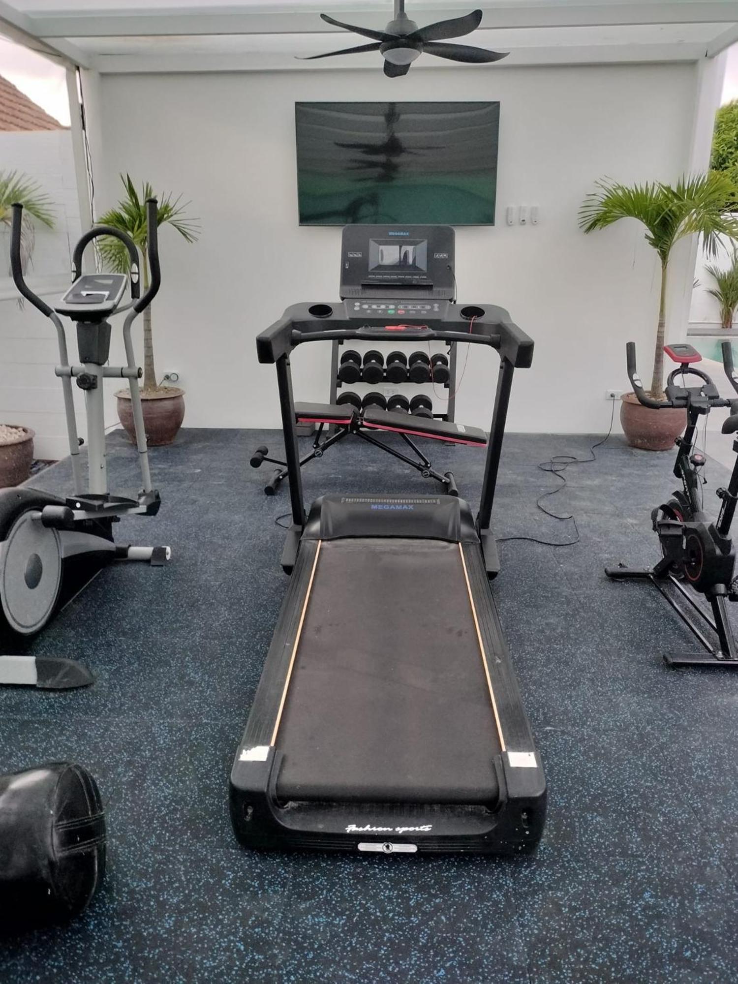 Beautiful Private 3 Bedroom With Pool And Gym Rawai
