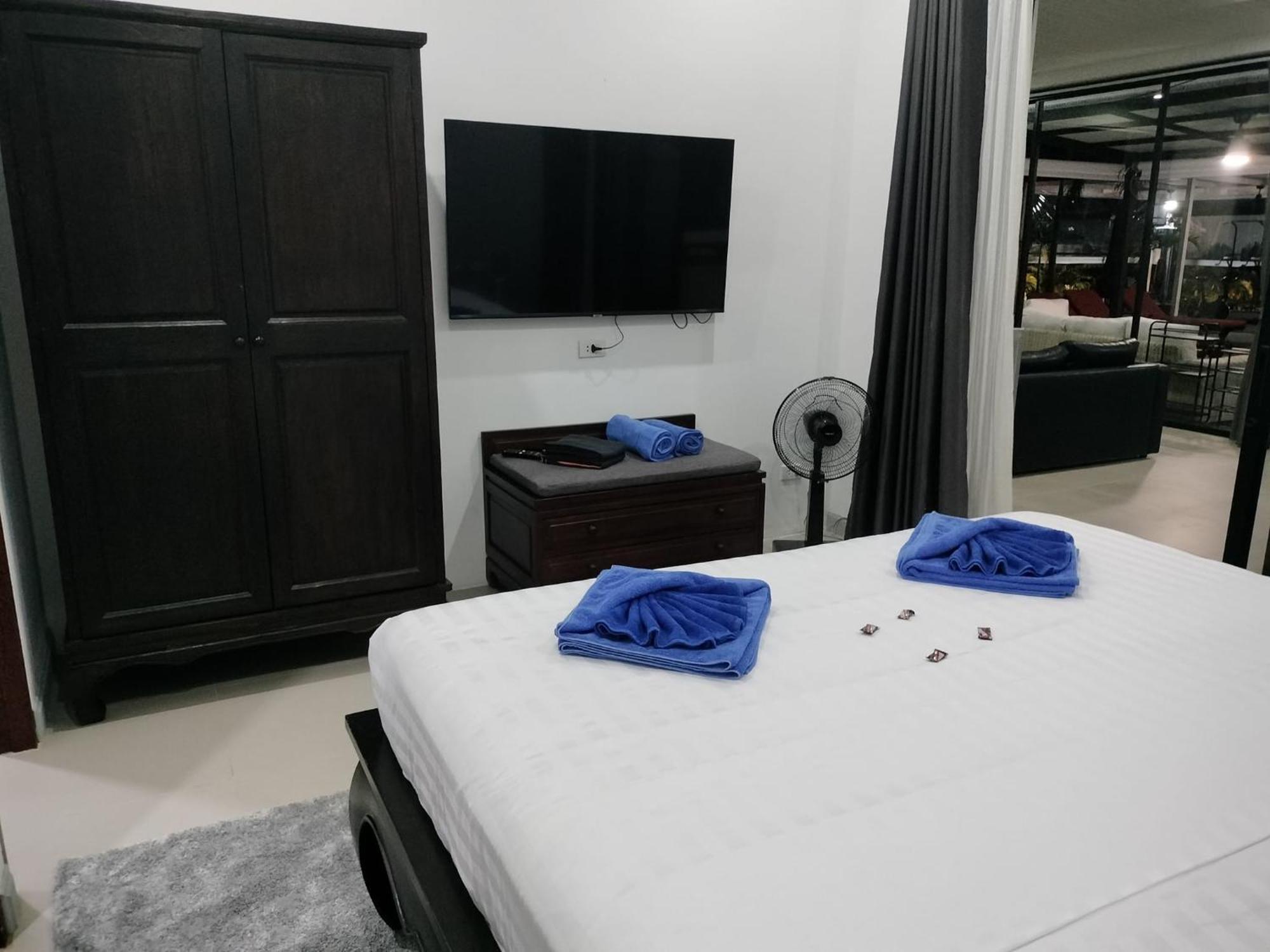 Beautiful Private 3 Bedroom With Pool And Gym Villa Rawai