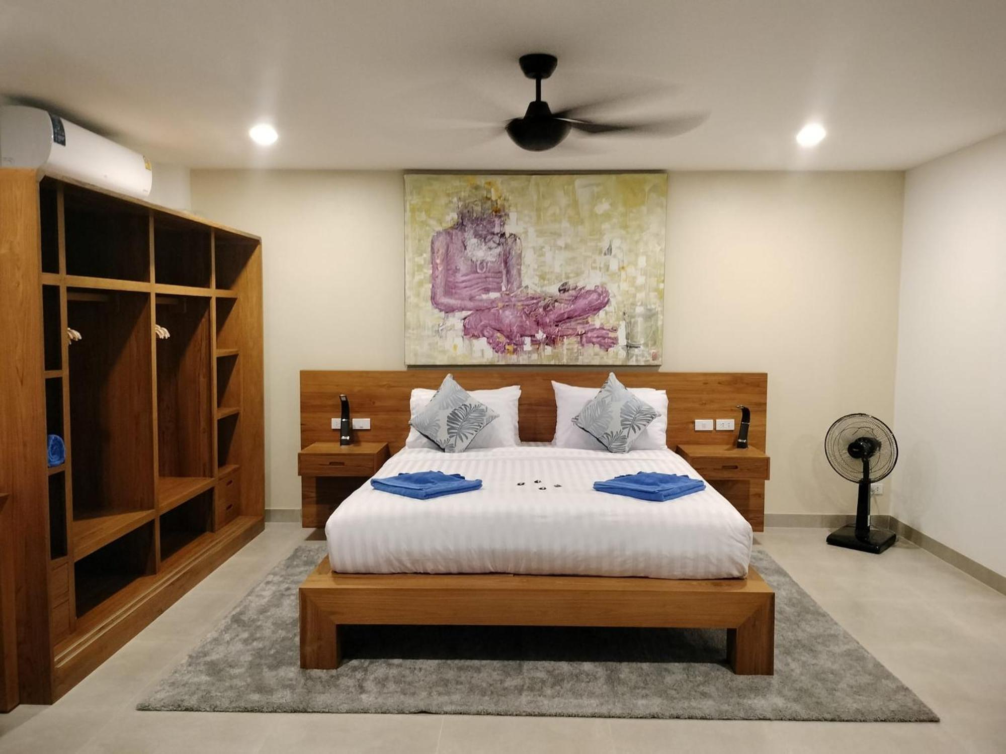 Beautiful Private 3 Bedroom With Pool And Gym Villa *